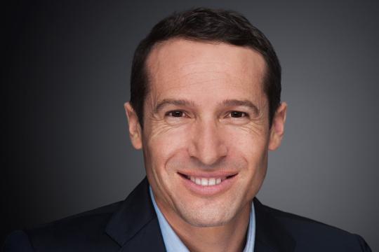 Headshot of Gregory Glass