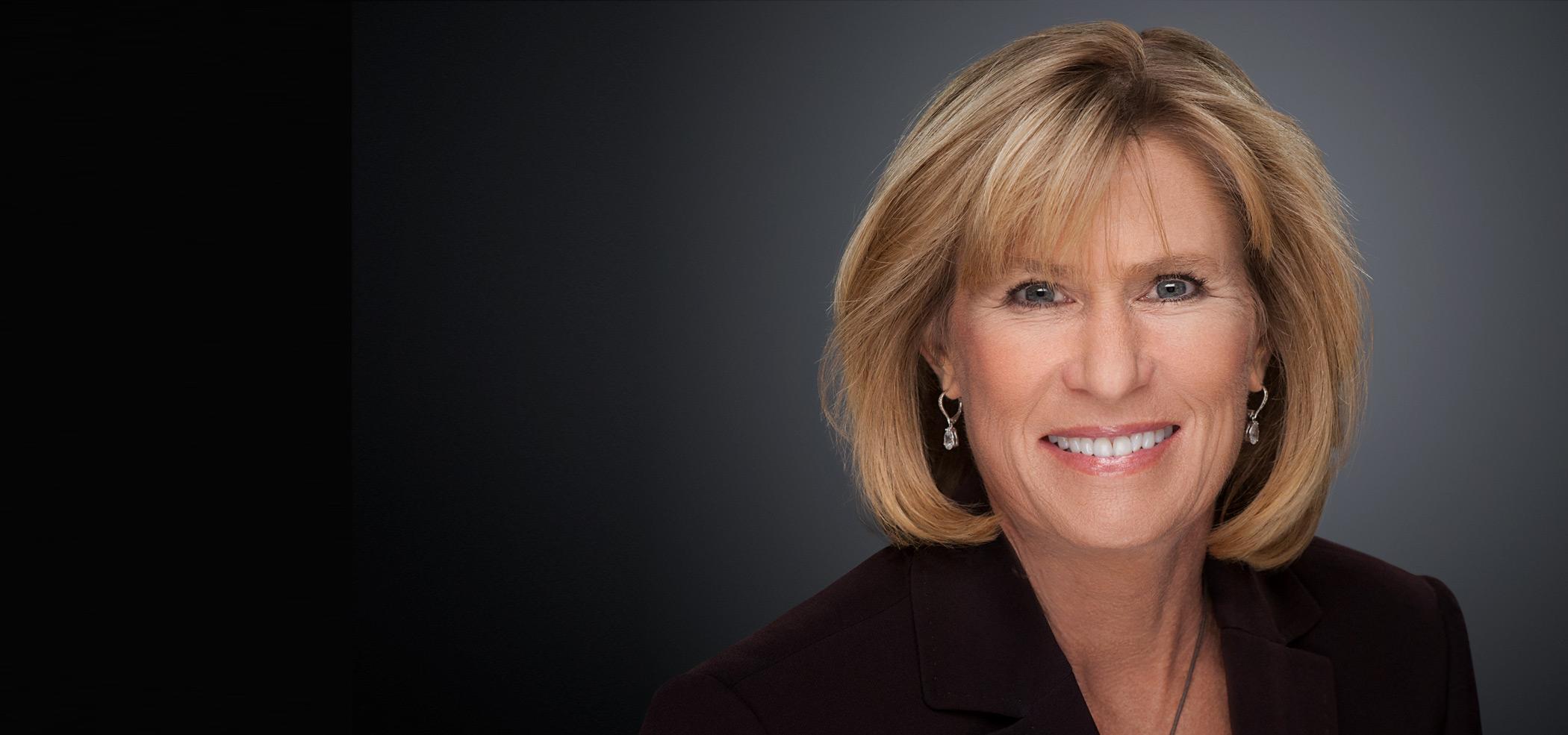 Lynda Gibbons Gibbons White